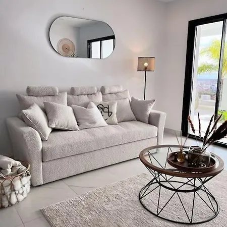 Hills Luxury Διαμέρισμα Εστεπόνα