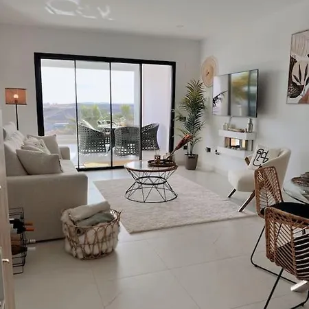 Διαμέρισμα Hills Luxury