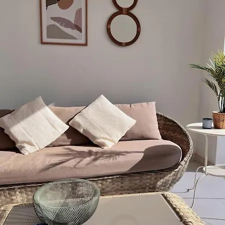 Διαμέρισμα Hills Luxury *