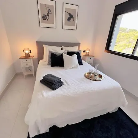 Hills Luxury *